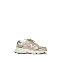 9060 Sneakers