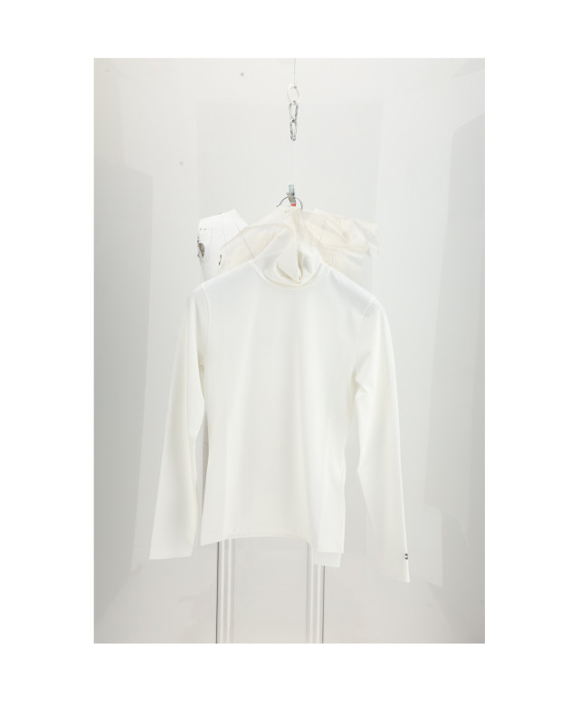 HIGH NECK TOP