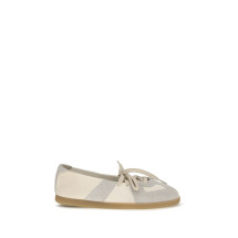 Lace-uo Ballerinas