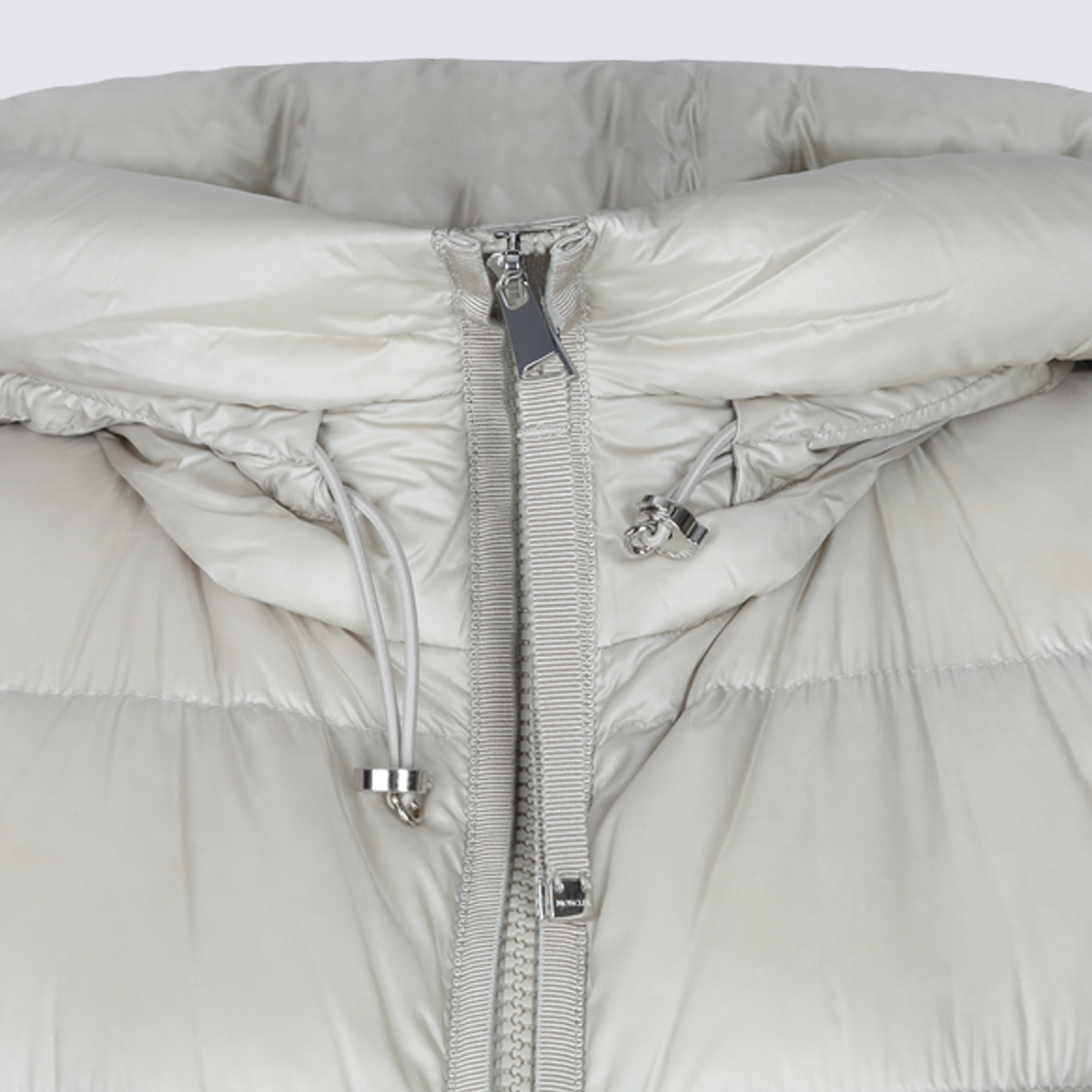 [Moncler] Down jacket FW26 L20931C00011597YG268