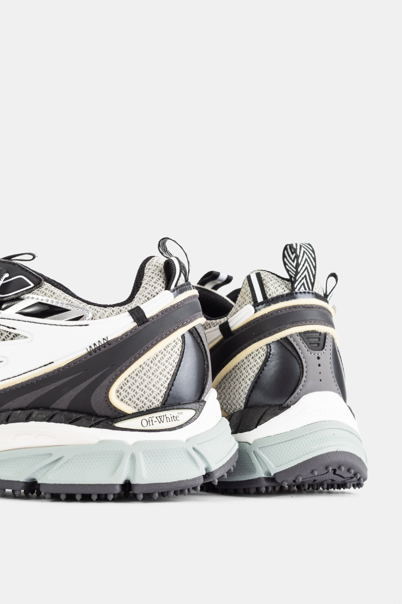 [Off-White] Sneakers FW26 M295C9F001