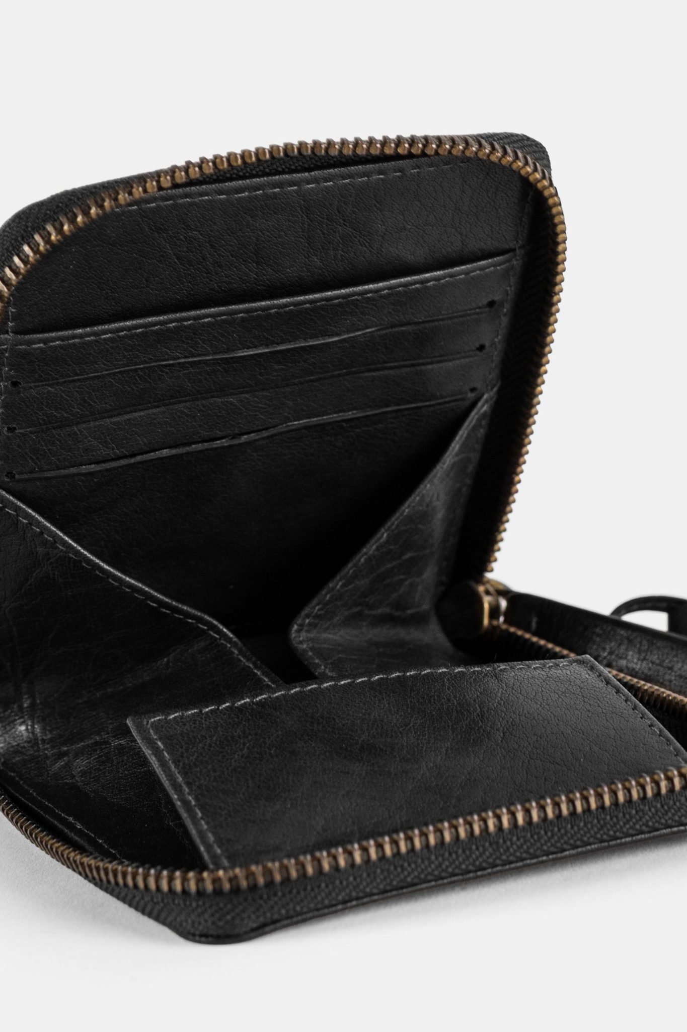 [BEA MOMBAERS] Wallet SS25 ZIPWALLET