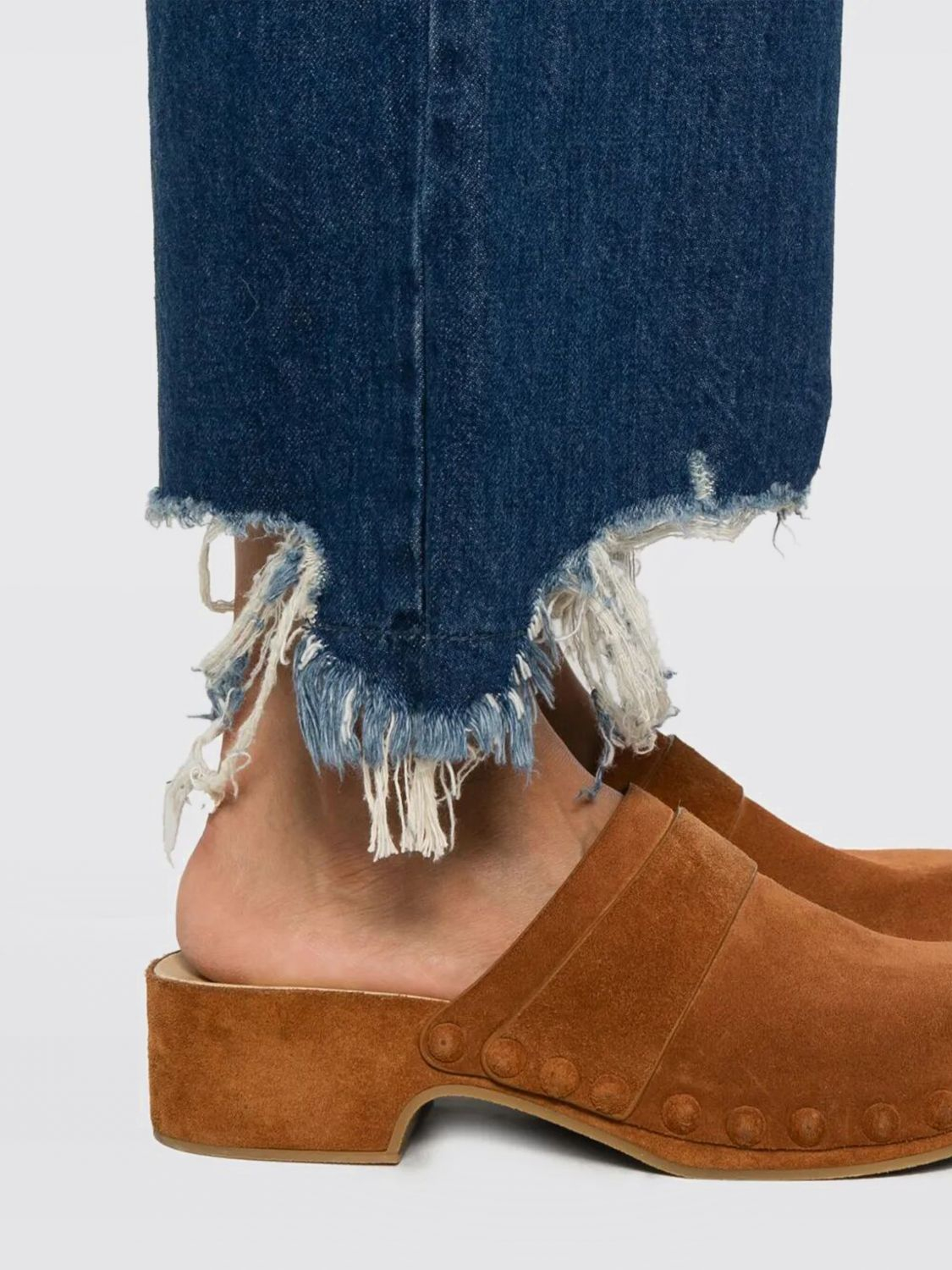 [Chloe] Jeans FW25 CH24WDP22150 402