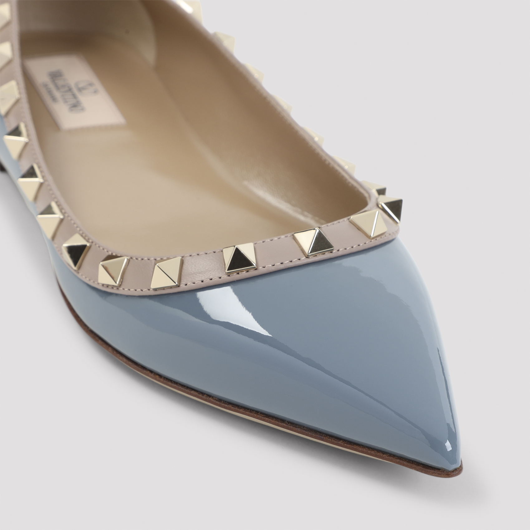 [Valentino Garavani] Flat shoes FW26 8W2S0403VNW