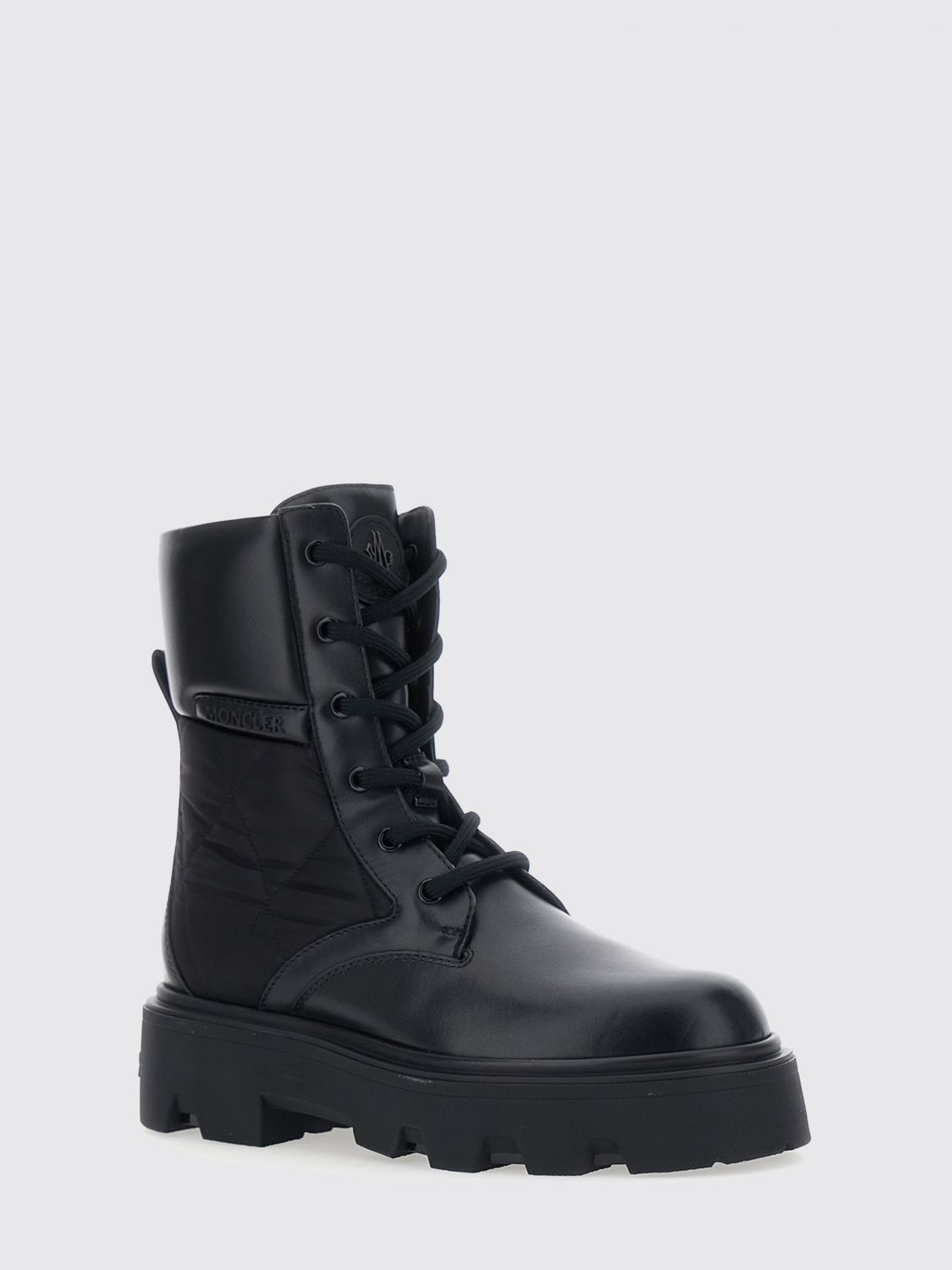 [Moncler] Boots FW26 L209B4F00040M9934 999
