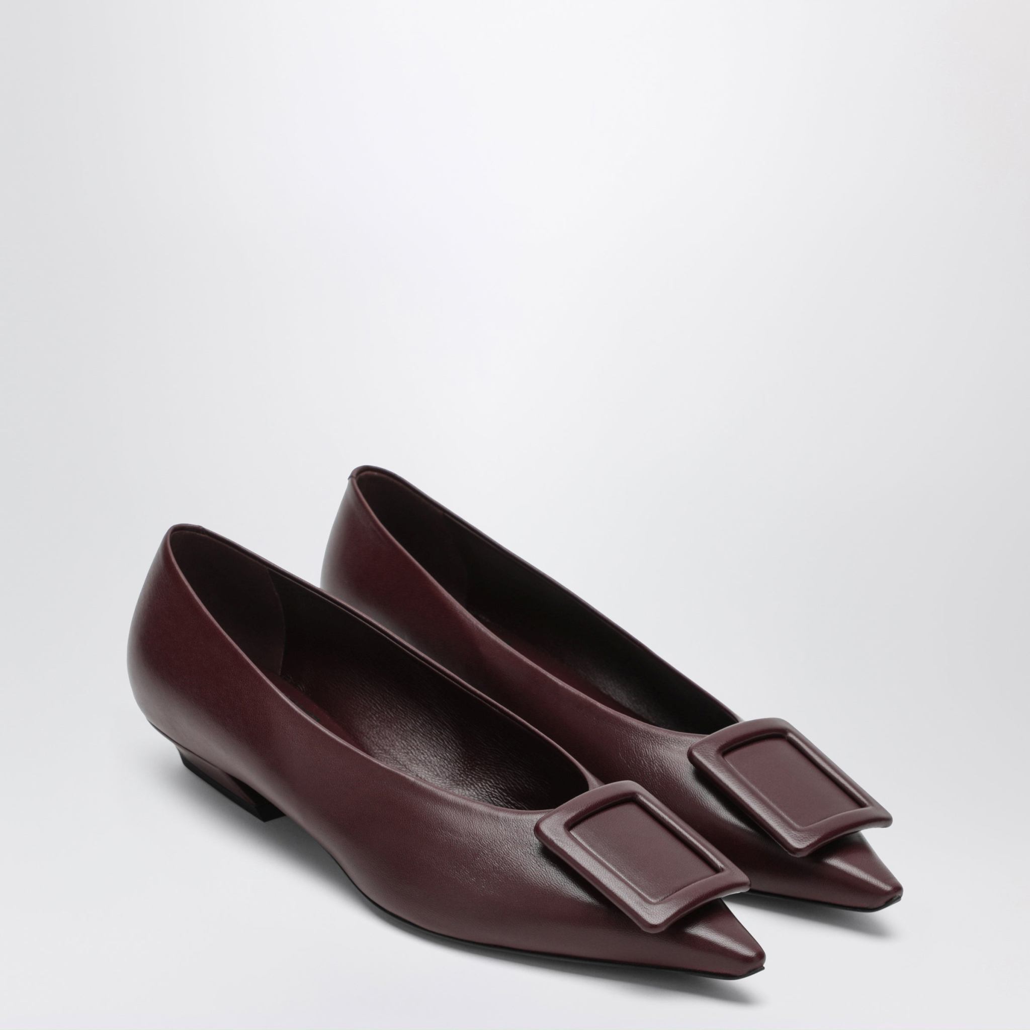 [Roger Vivier] Flat shoes FW26 RVW8244550091T