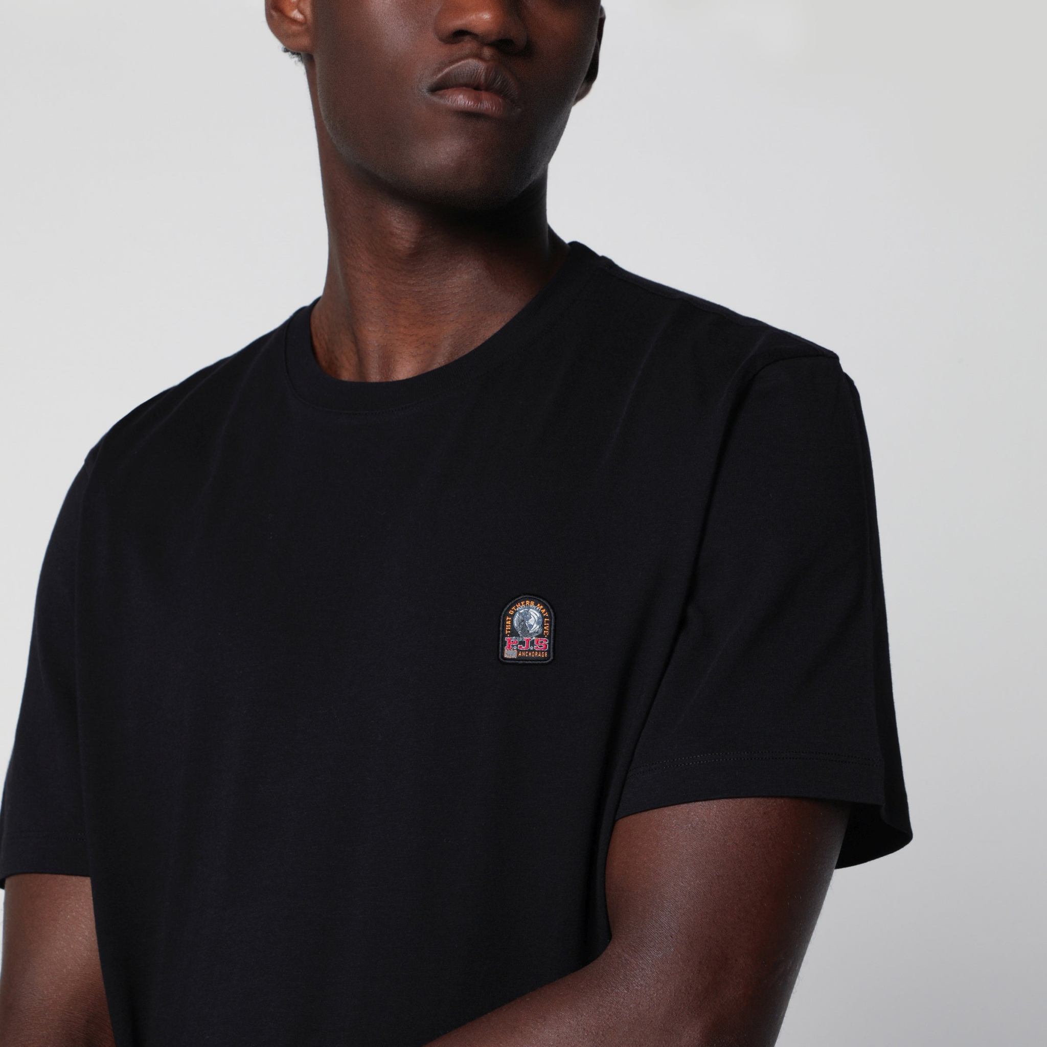 [Parajumpers] T-shirts FW26 26WMPMTSER01CO