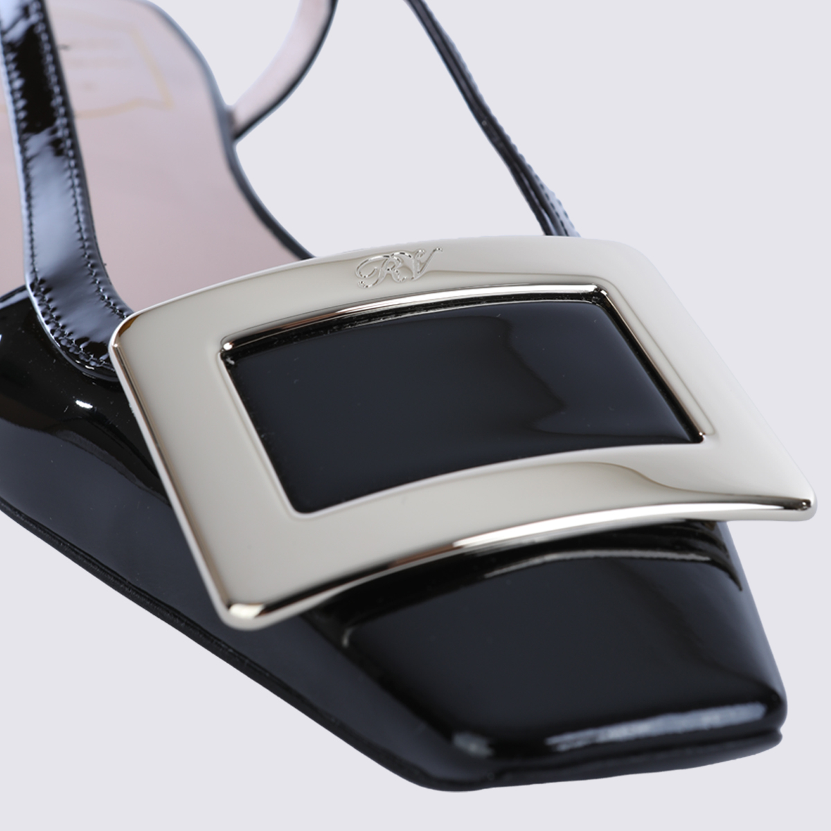 [Roger Vivier] Flat shoes FW26 RVW00725600D1PB999