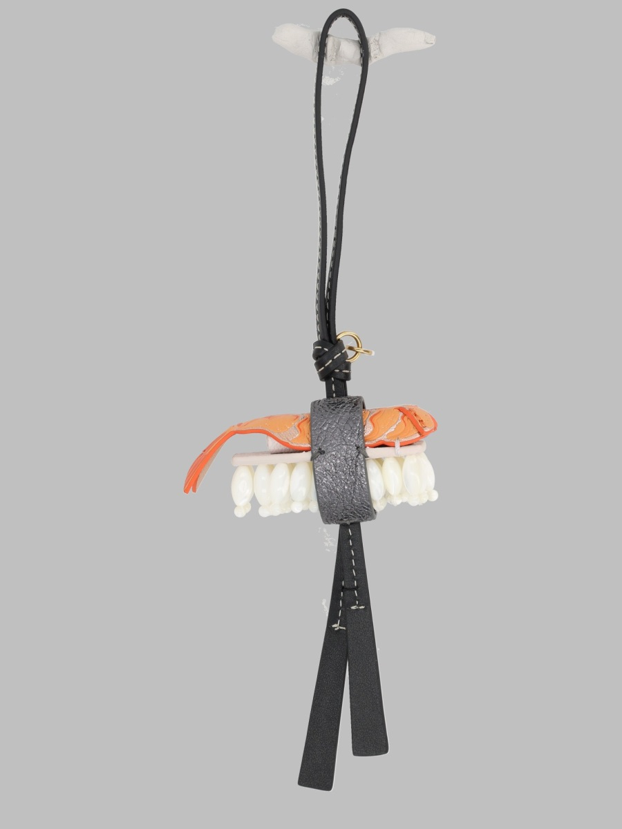 [Anya Hindmarch] Keyring FW26 208093_SALMON