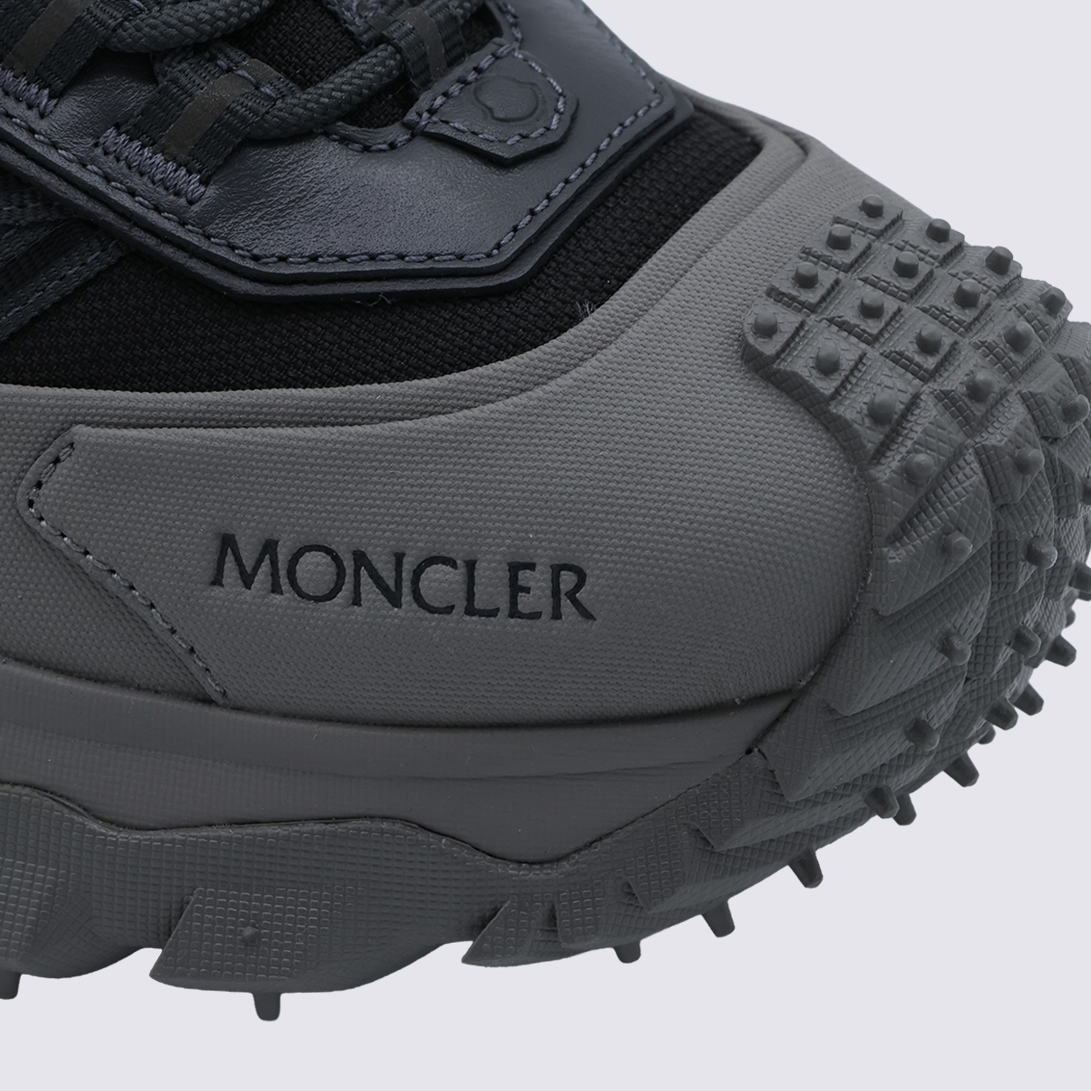 [Moncler] Sneakers FW26 L209A4M00120M7208926