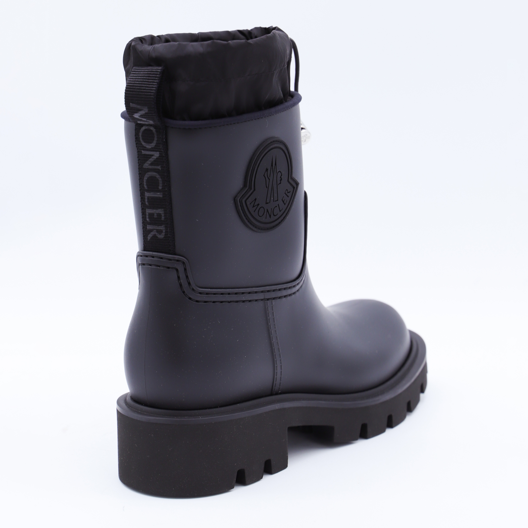 [Moncler] Ankle Boots FW26 L209B4G00190M4522999