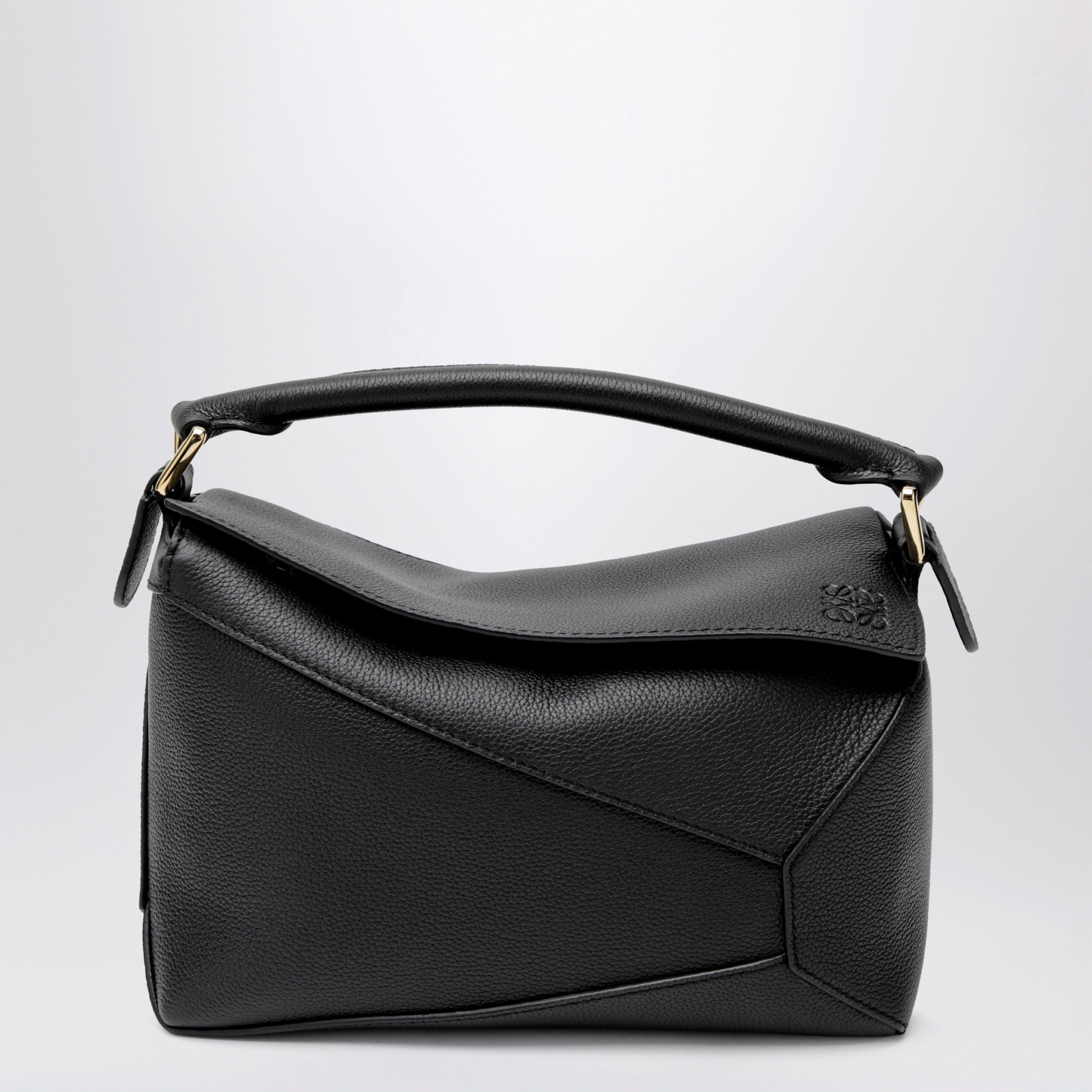 [Loewe] Shoulder bag FW26 A510P60XAWLE