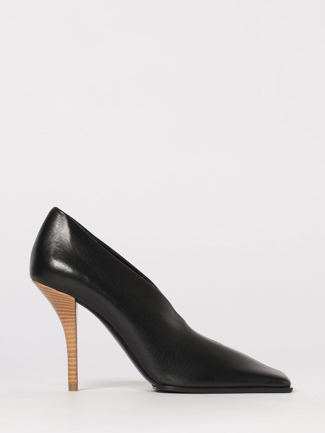 [Alaia] Pumps SS26 AA3E1020I106 999