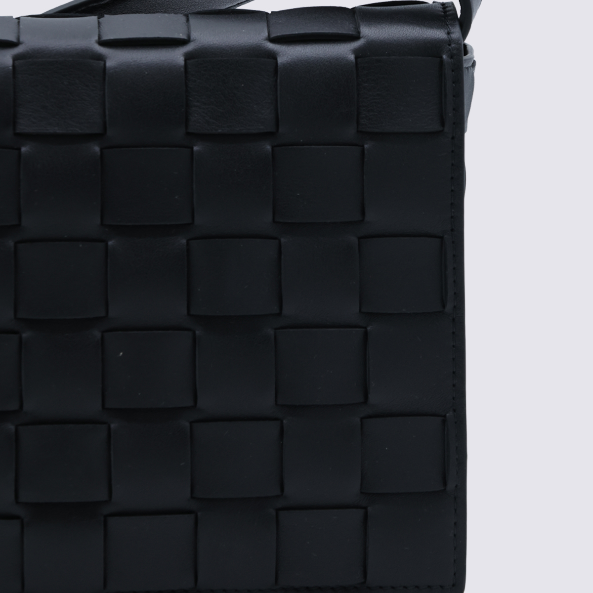 [Bottega Veneta] Cross body bag FW26 876364V6SO02010
