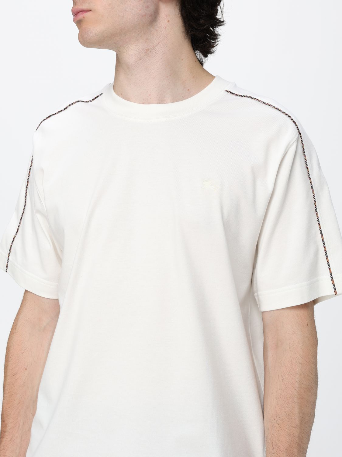 [Burberry] T-shirts Short Sleeve FW26 8127590
