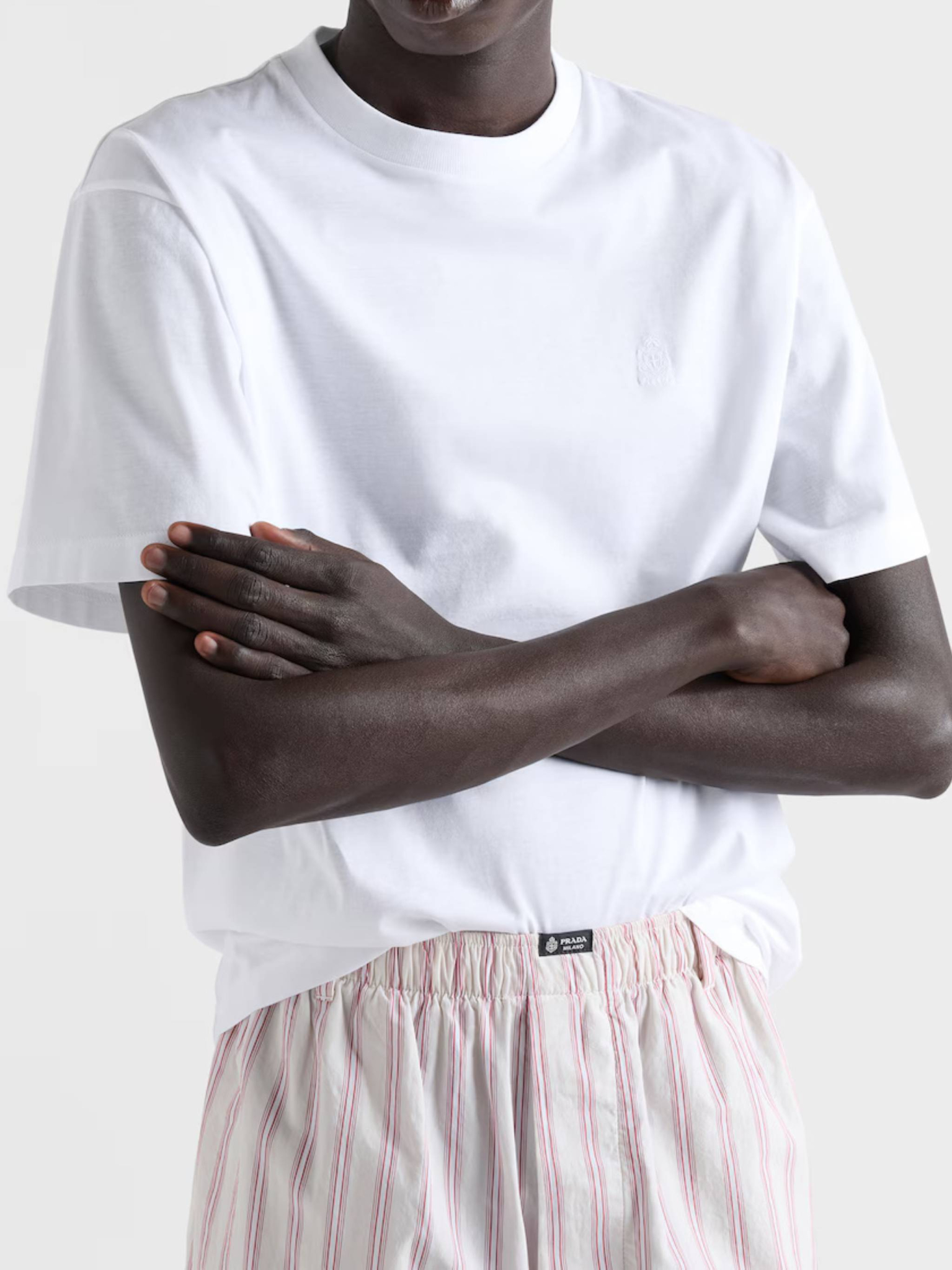 [Prada] T-shirts Short Sleeve FW26 UJN999 196F