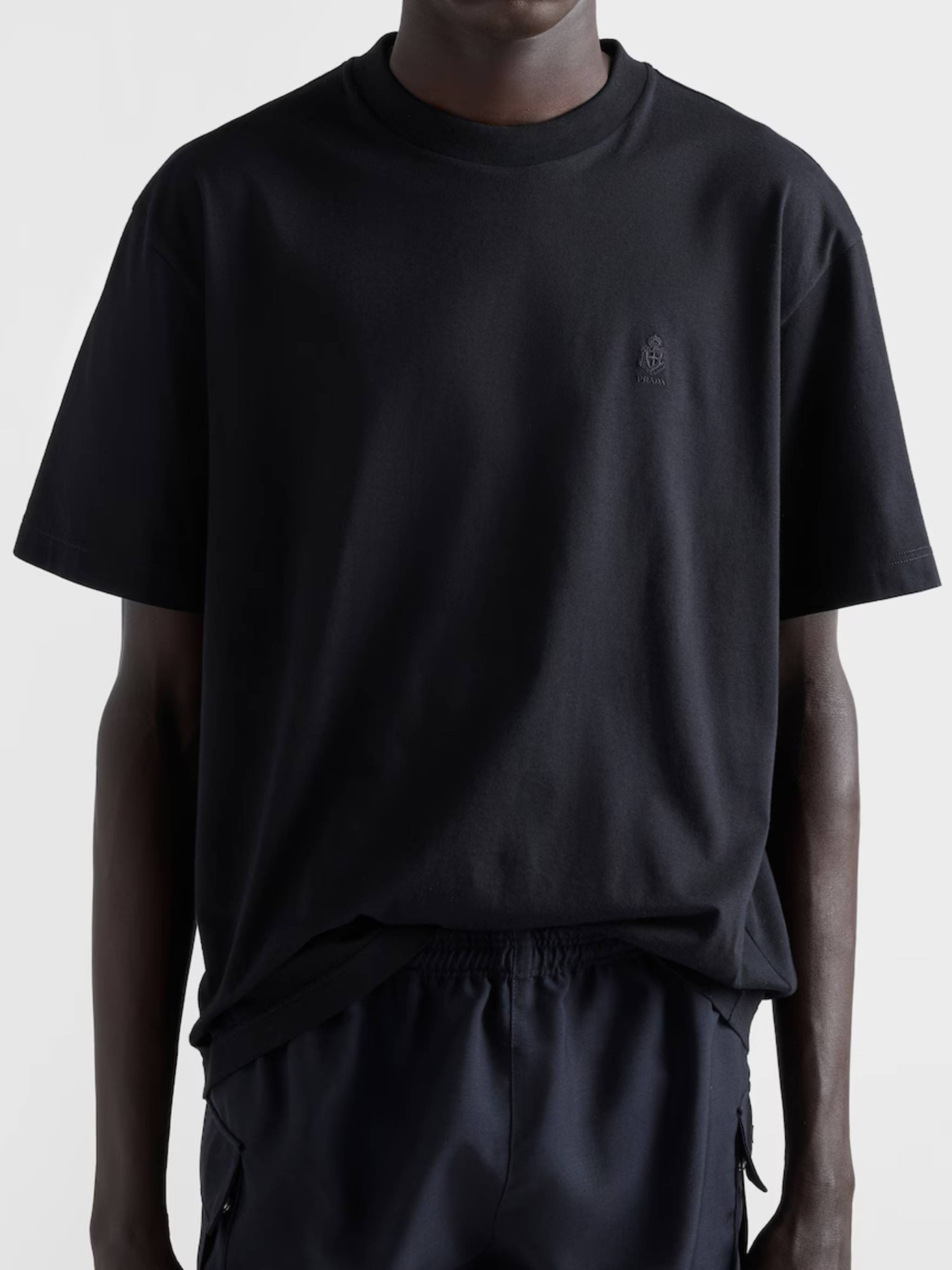 [Prada] T-shirts Short Sleeve FW26 UJN999 196F