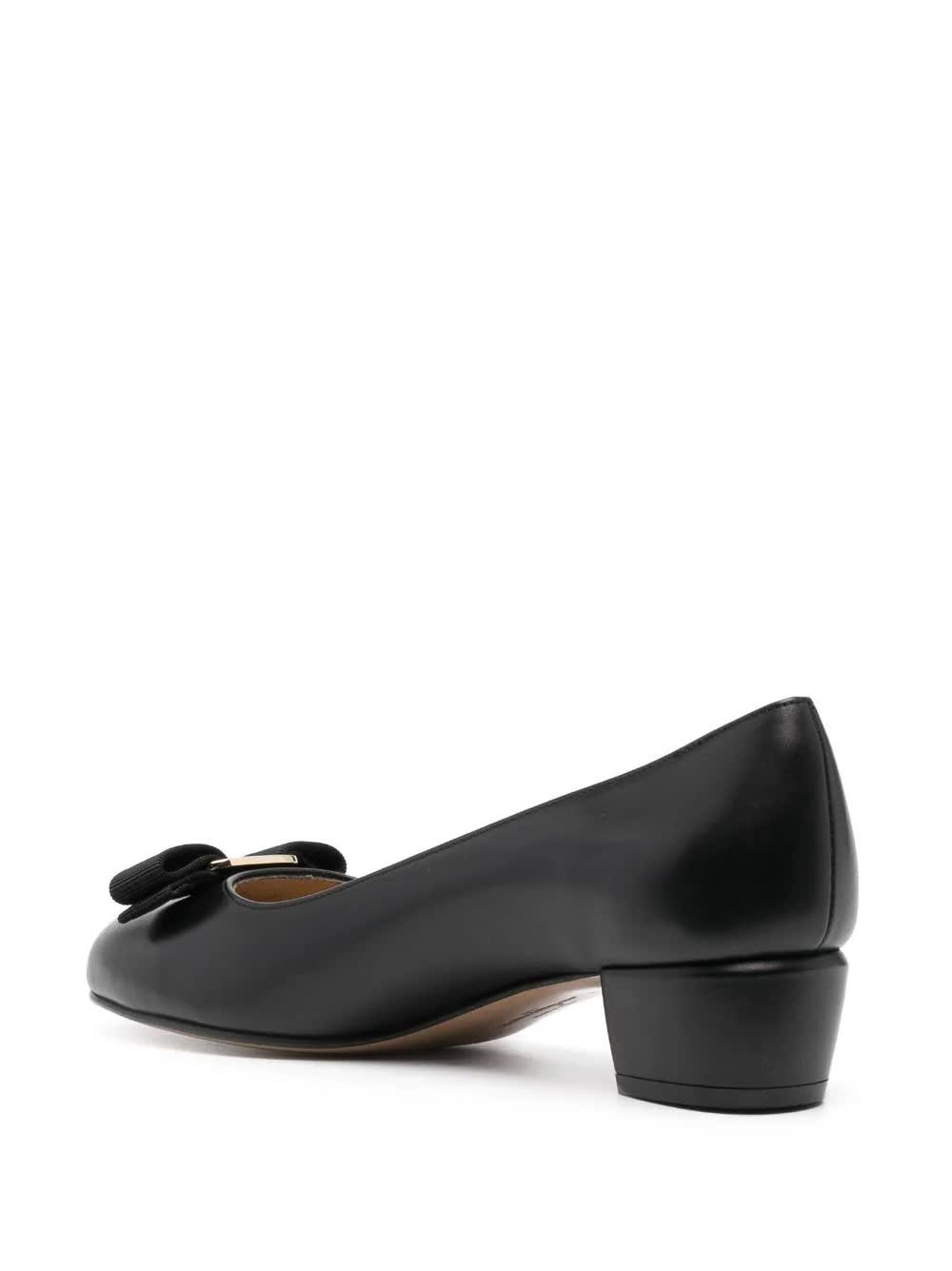 [Salvatore Ferragamo] Pumps FW26 0765658