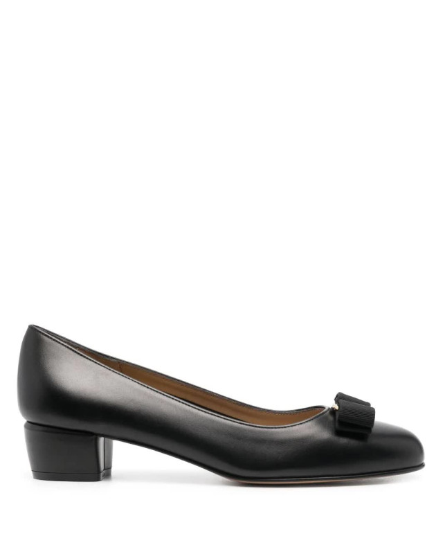 [Salvatore Ferragamo] Pumps FW26 0765658