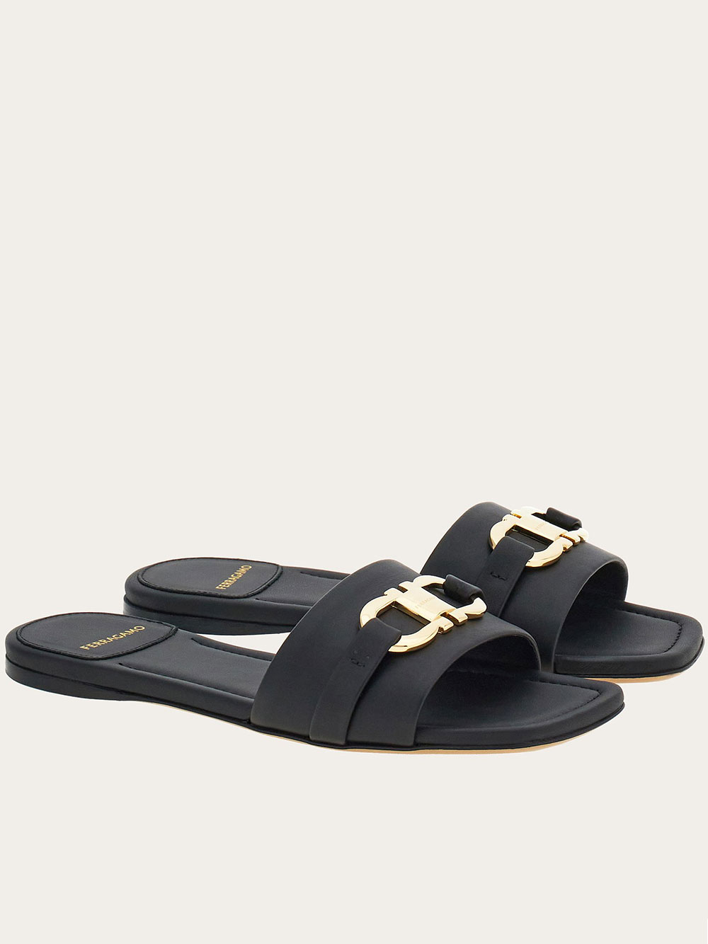 [Salvatore Ferragamo] Sandals FW26 0769636