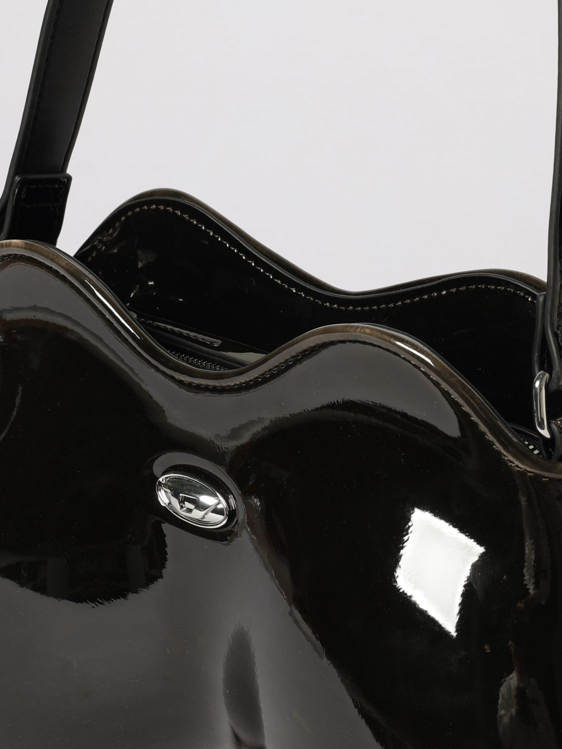 [Diesel] Shoulder bag SS26 X10327P8008 H0202