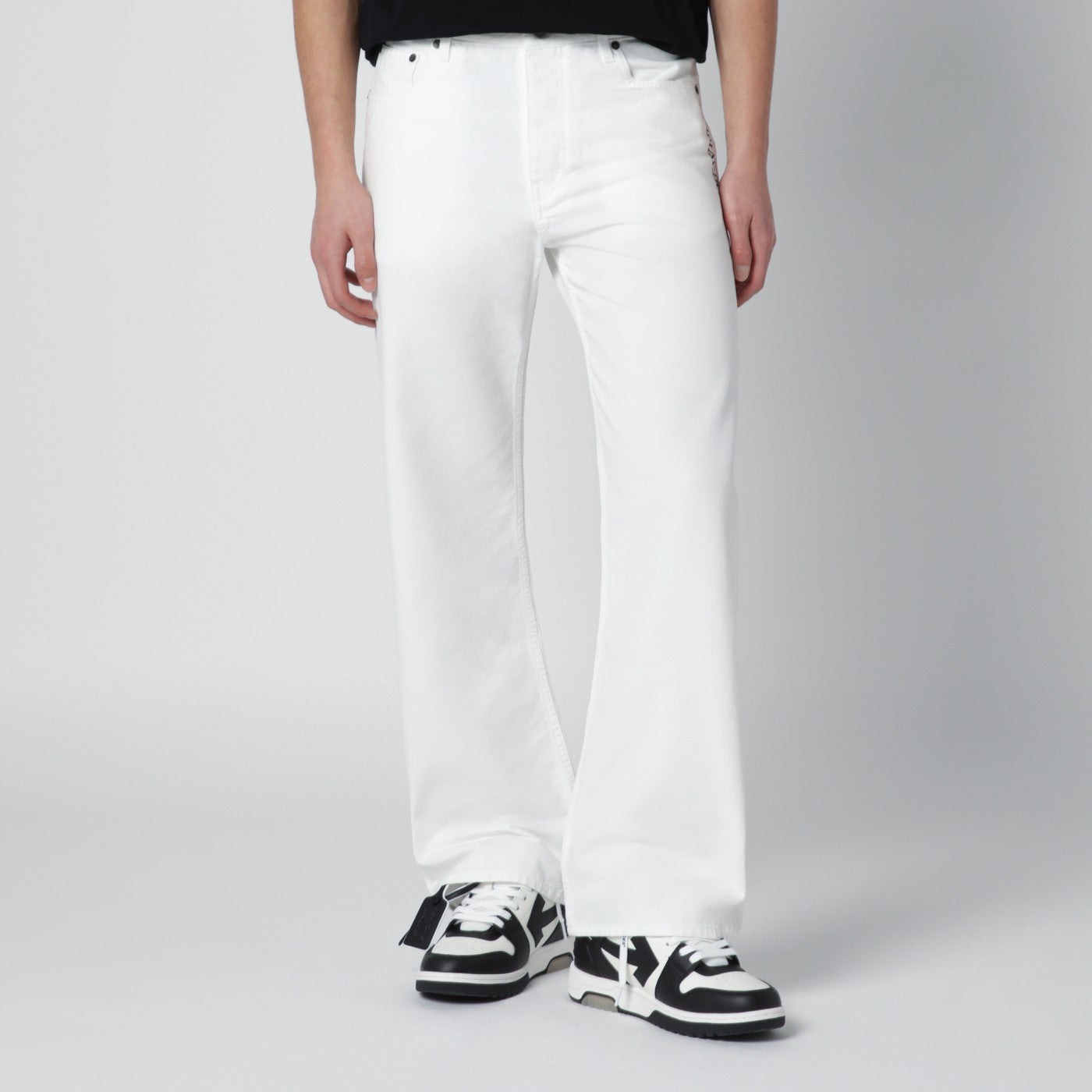 [Off-White] Jeans SS26 OMCE04JS26FAB001