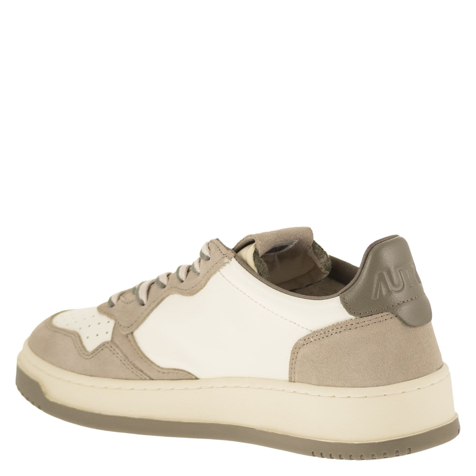 [AUTRY] Sneakers FW26 AULMBW07