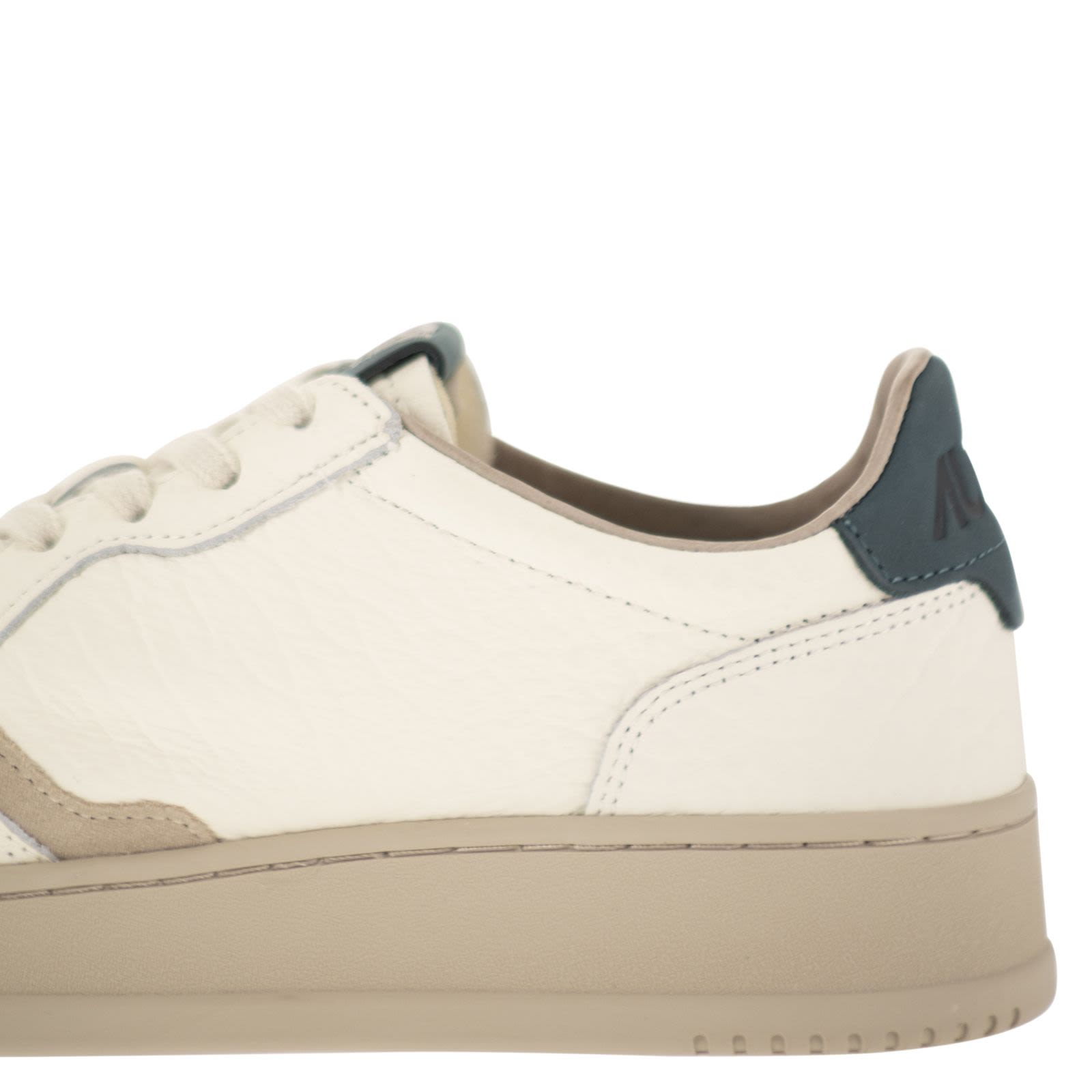 [AUTRY] Sneakers FW26 AULMNE18