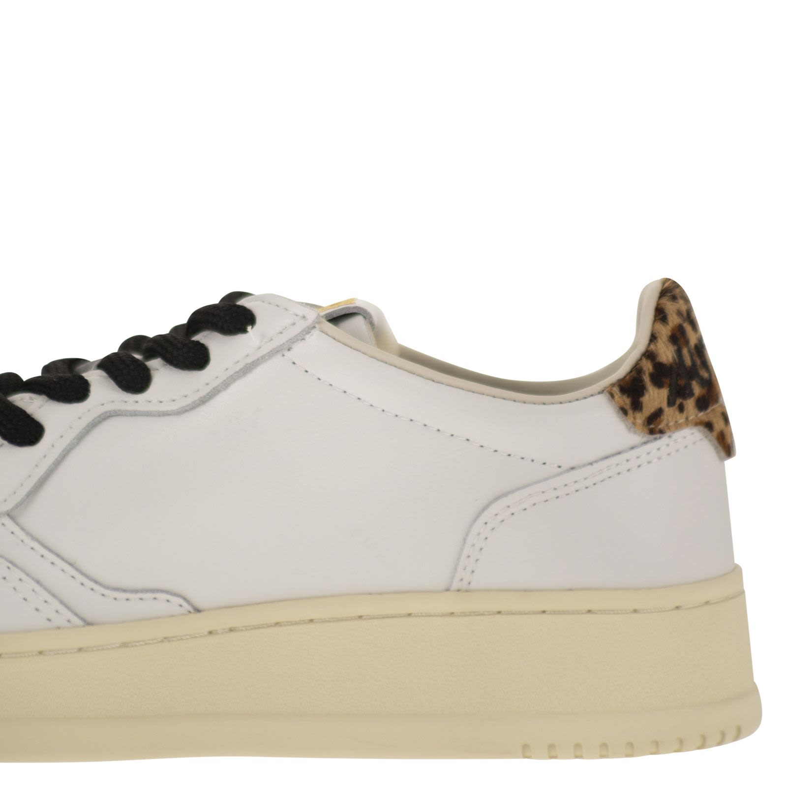 [AUTRY] Sneakers FW26 AULWOC02