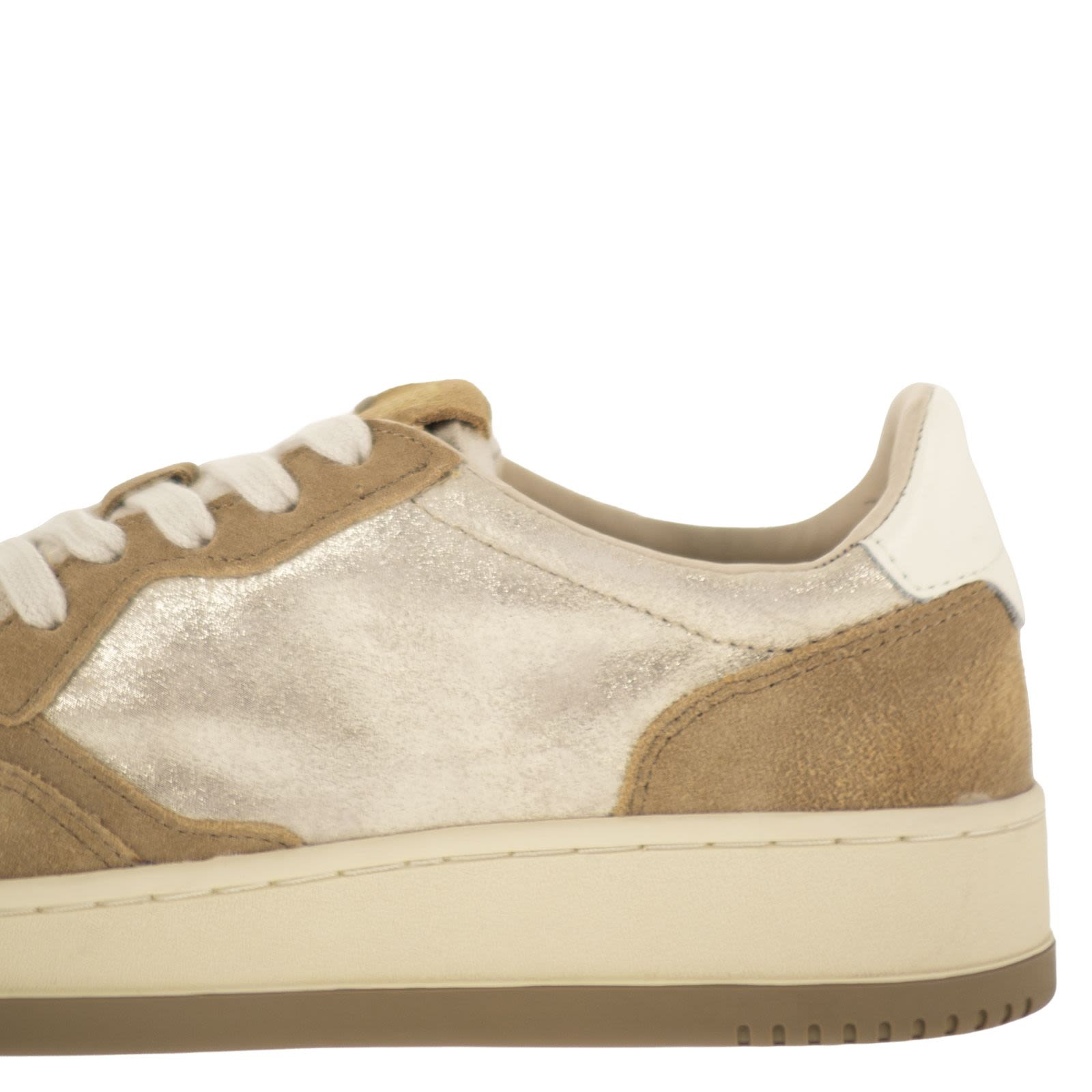 [AUTRY] Sneakers FW26 AULWYB01