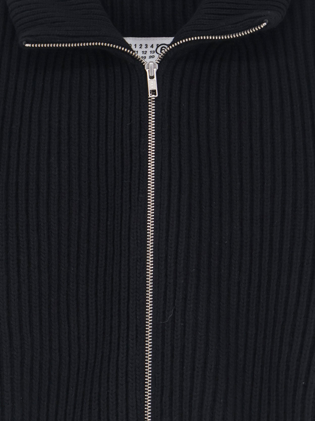 [MM6 Maison Margiela] Knitwear FW26 SH0AM0095M13286900