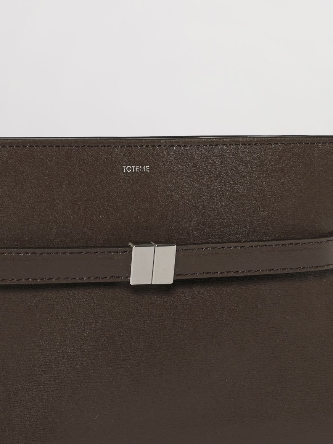 [TOTEME] Minibag SS26 261WAM0052LE0025 213