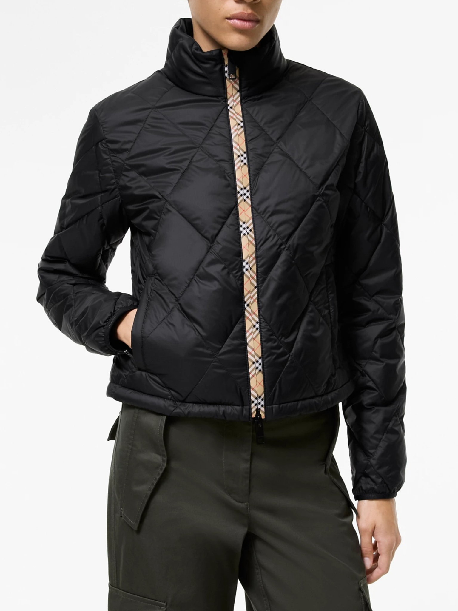 [Burberry] Down jacket FW26 8122570