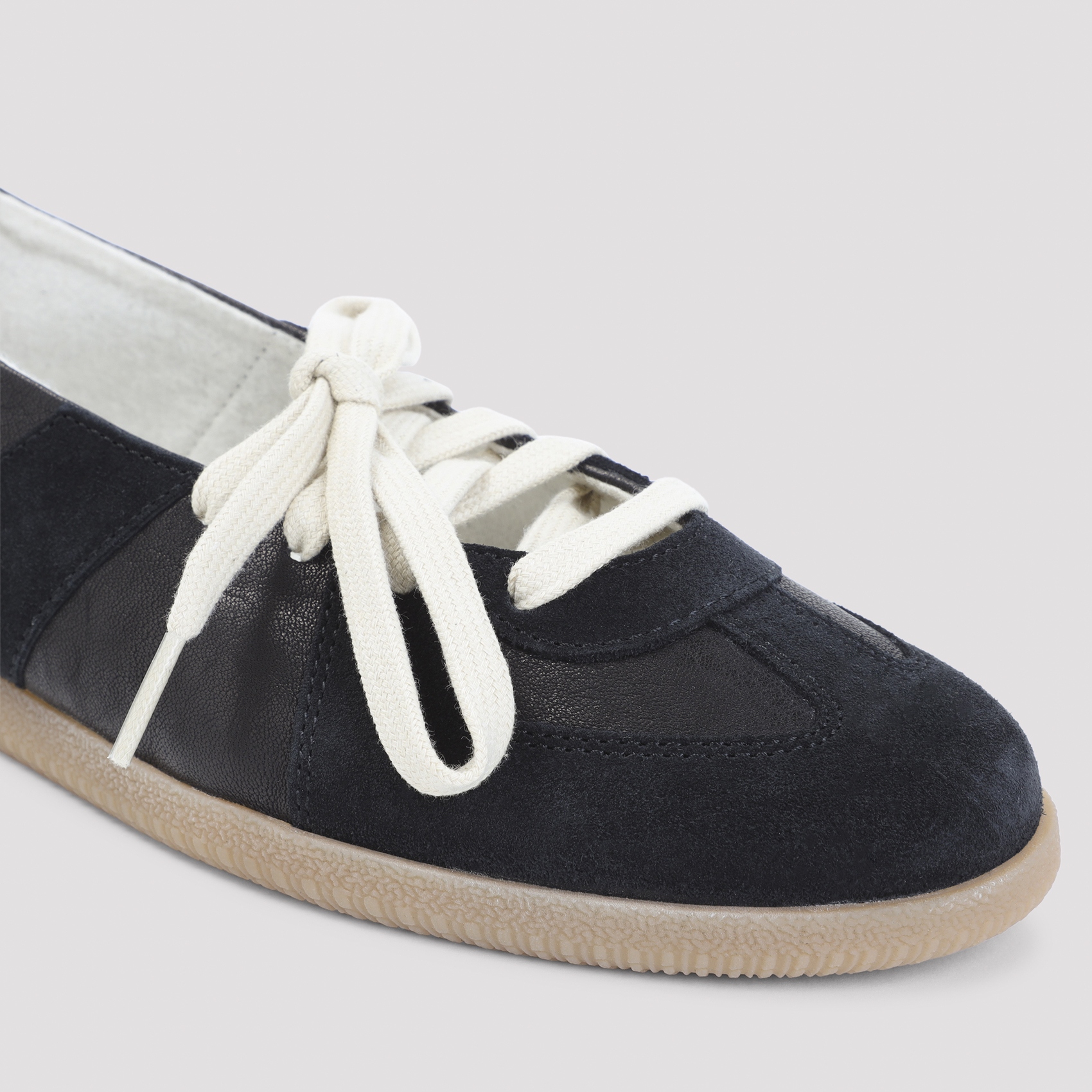 [Maison Margiela] Flat shoes FW26 S58WS0297.P7790