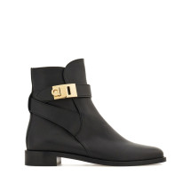 [Salvatore Ferragamo] Boots FW26 0784637