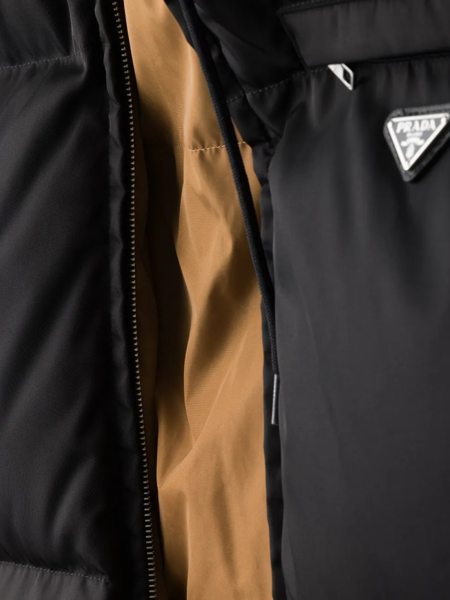 [Prada] Down jacket FW26 29B408 1WQ8