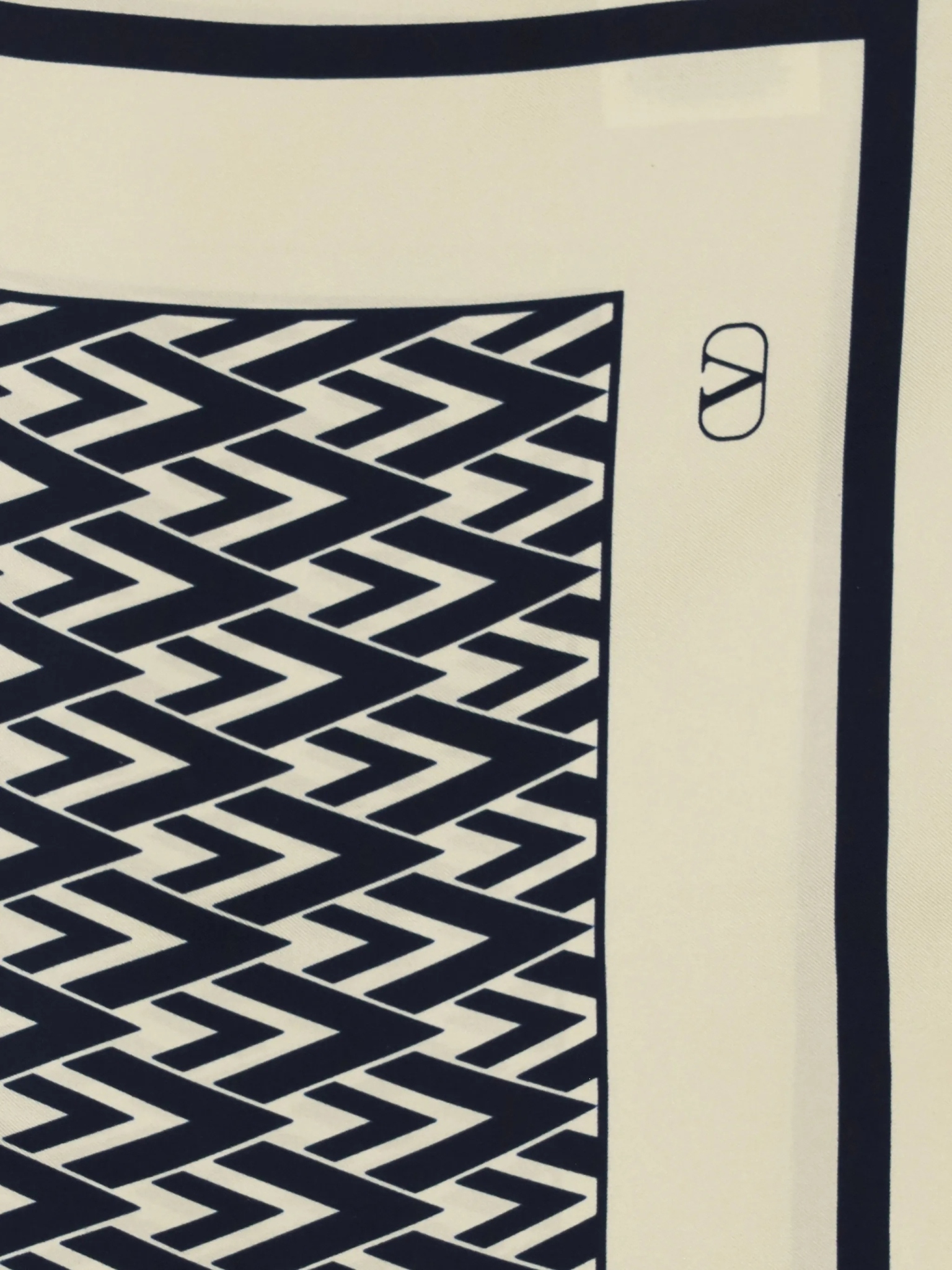 [Valentino] Scarf FW26 9W2EI114SHT