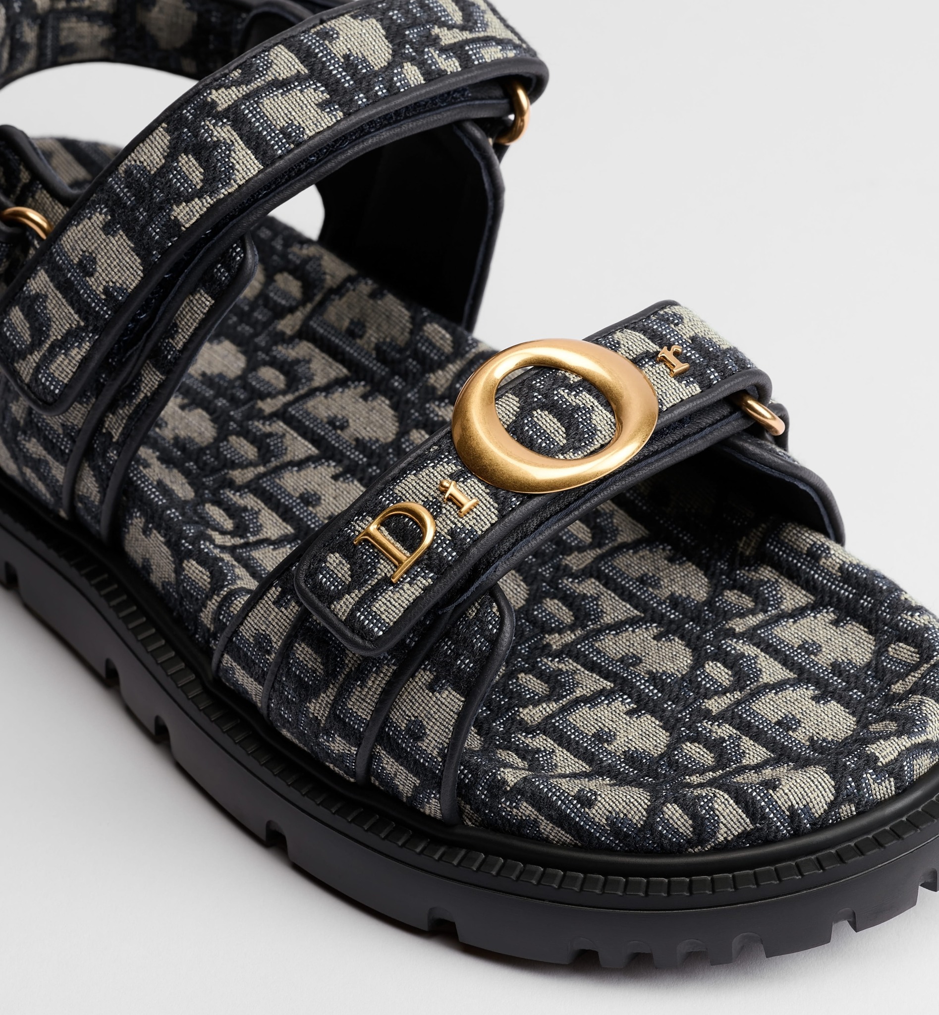 [Christian Dior] Sandals FW26 KCO591OLF