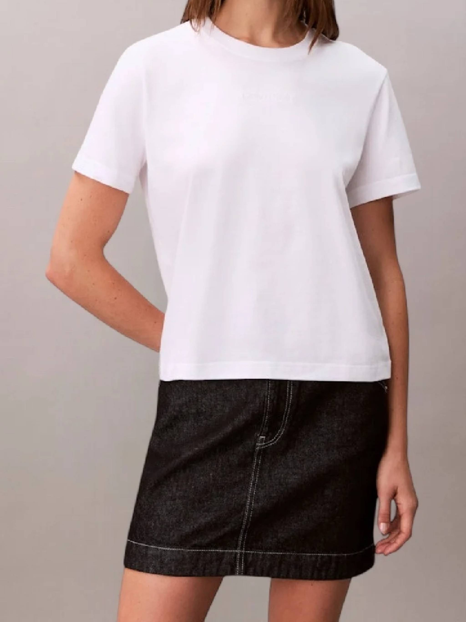 [CALVIN KLEIN] T-shirts Short Sleeve FW26 LV044C905G