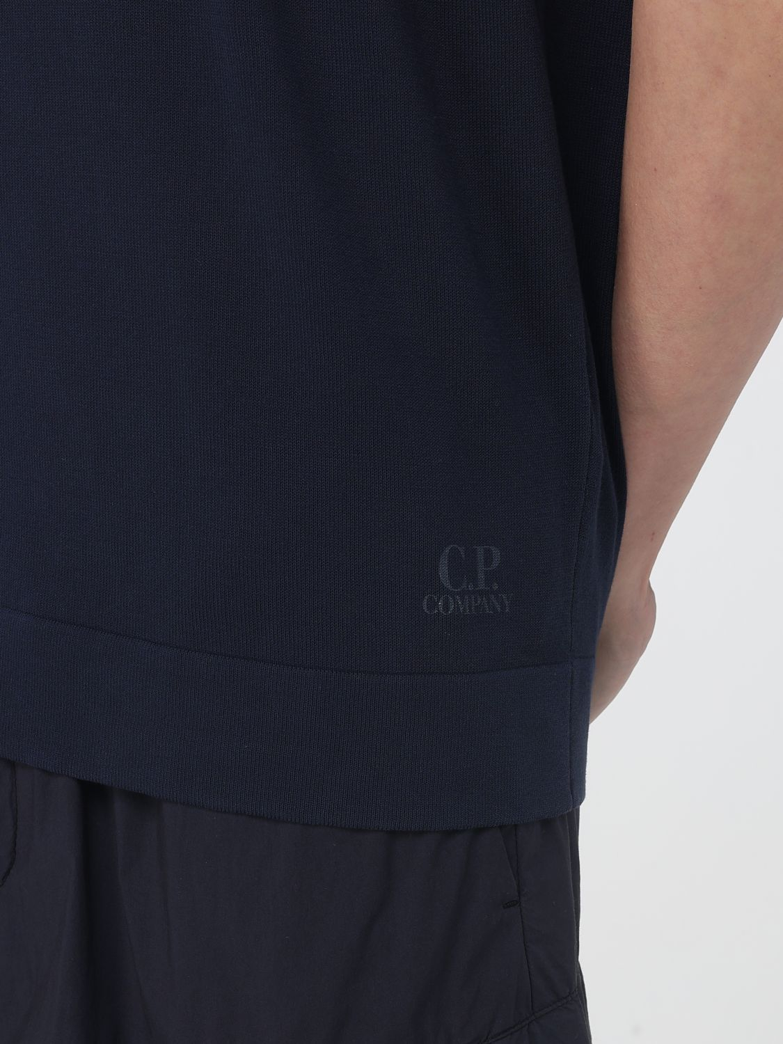 [C.P. Company] T-shirts Short Sleeve SS26 20CMKN104A006323O 888