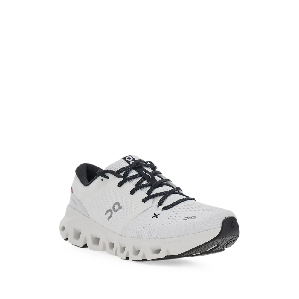 [ON RUNNING] Sneakers FW26 3MG30080462 CLOUD X 5 WHIBK