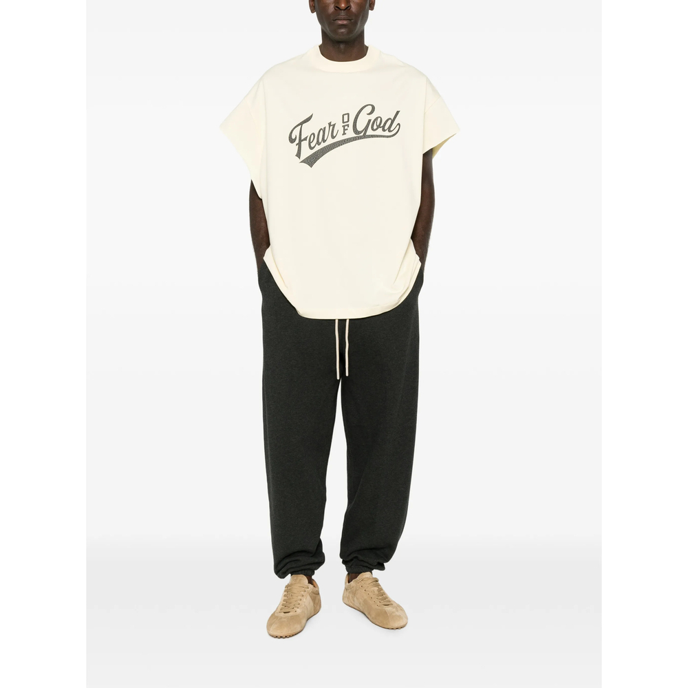 [Fear Of God Essentials] T-shirts Short Sleeve FW26 RW00271  CHALK
