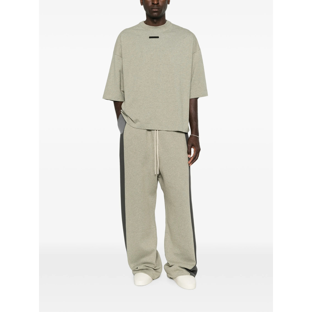 [Fear Of God Essentials] T-shirts Short Sleeve FW26 RW00266  SEHEA