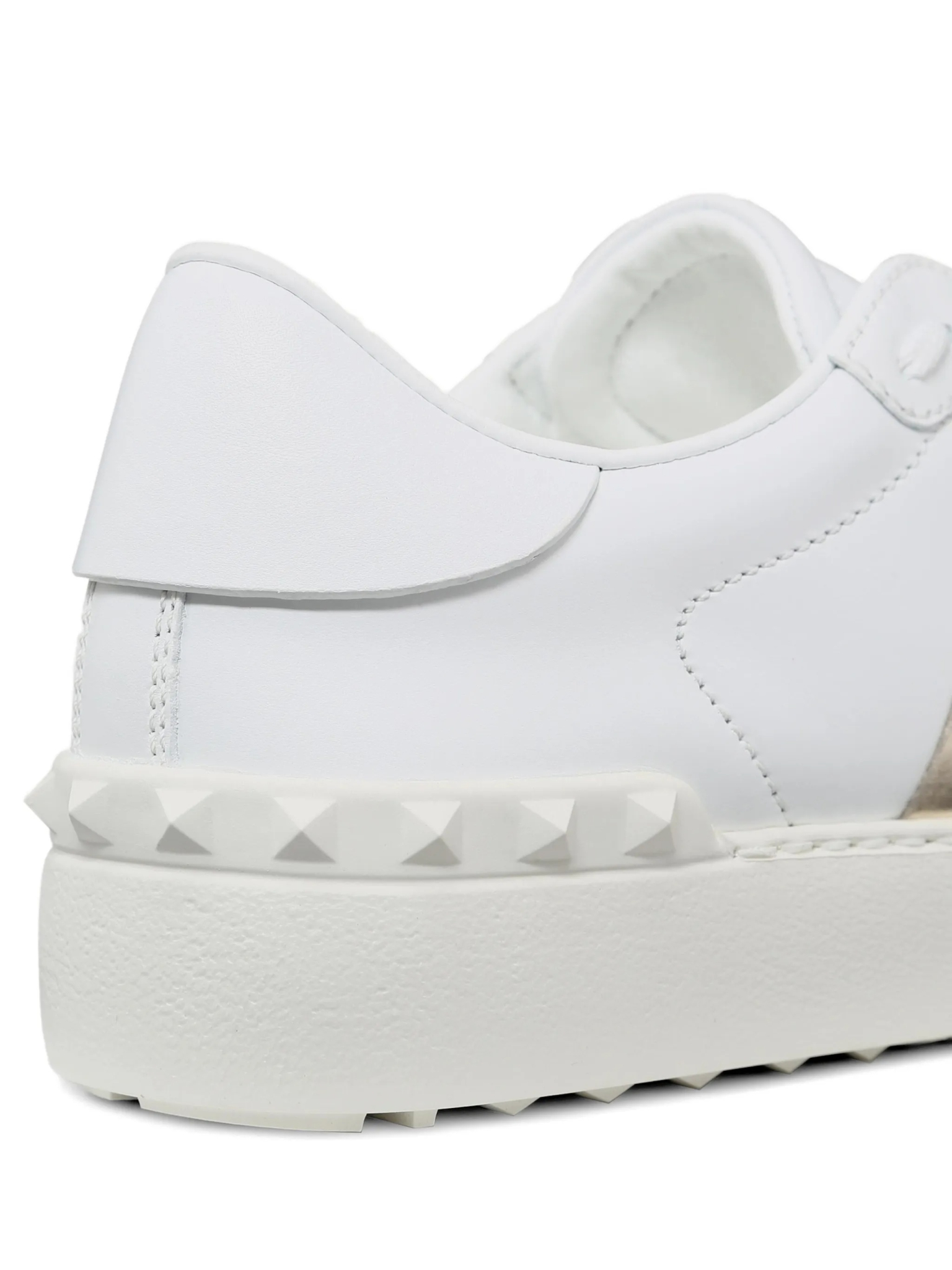 [Valentino] Sneakers FW26 ZW2S0781FLR