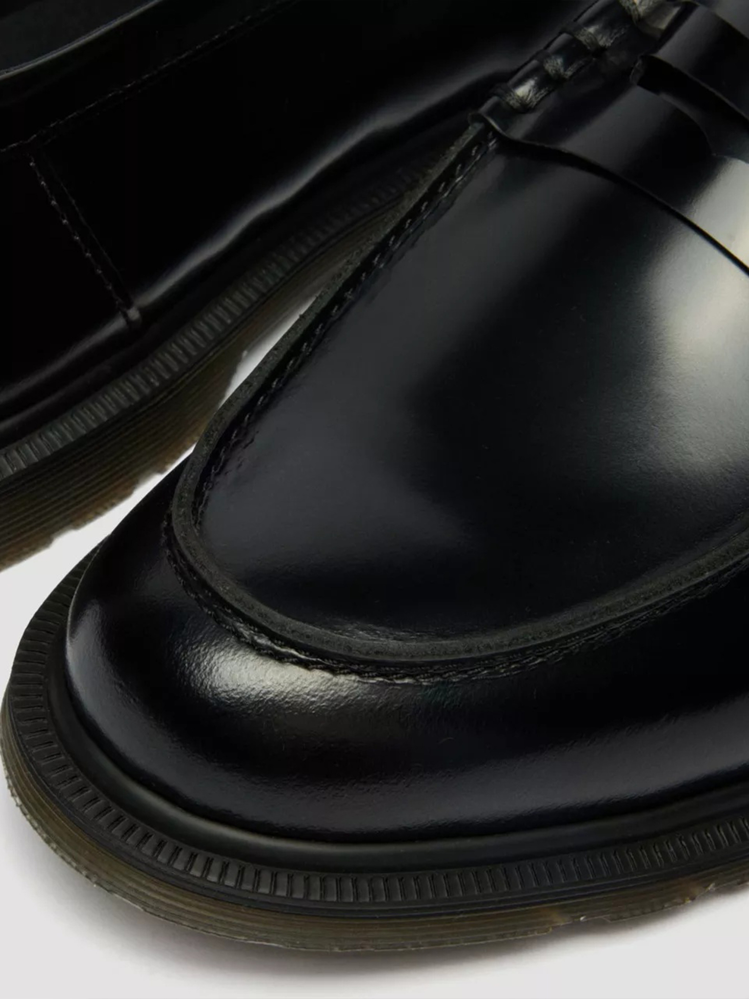 [Dr. Martens] Loafer FW26 42503001