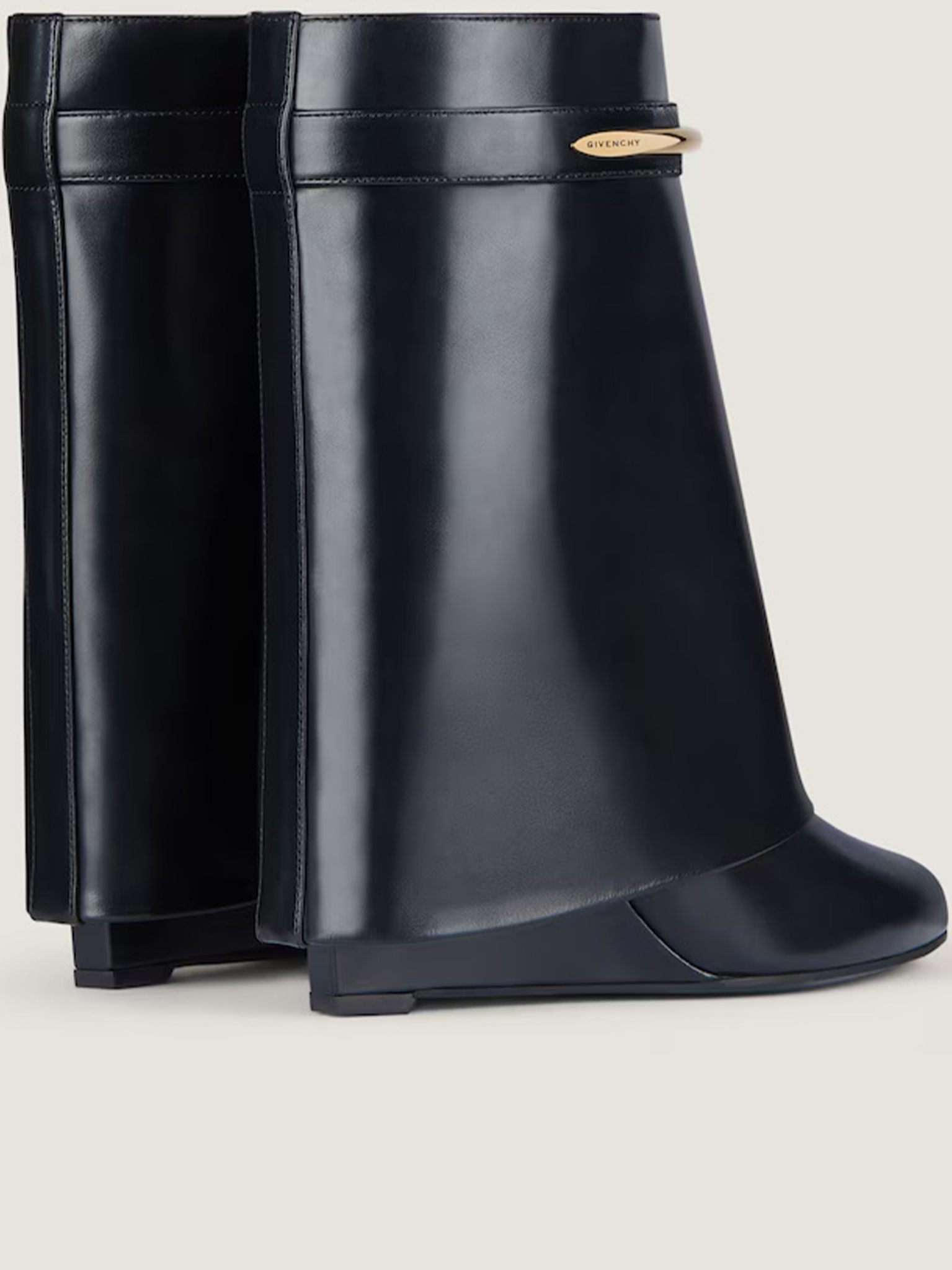 [Givenchy] Boots FW26 BE605LE1J7