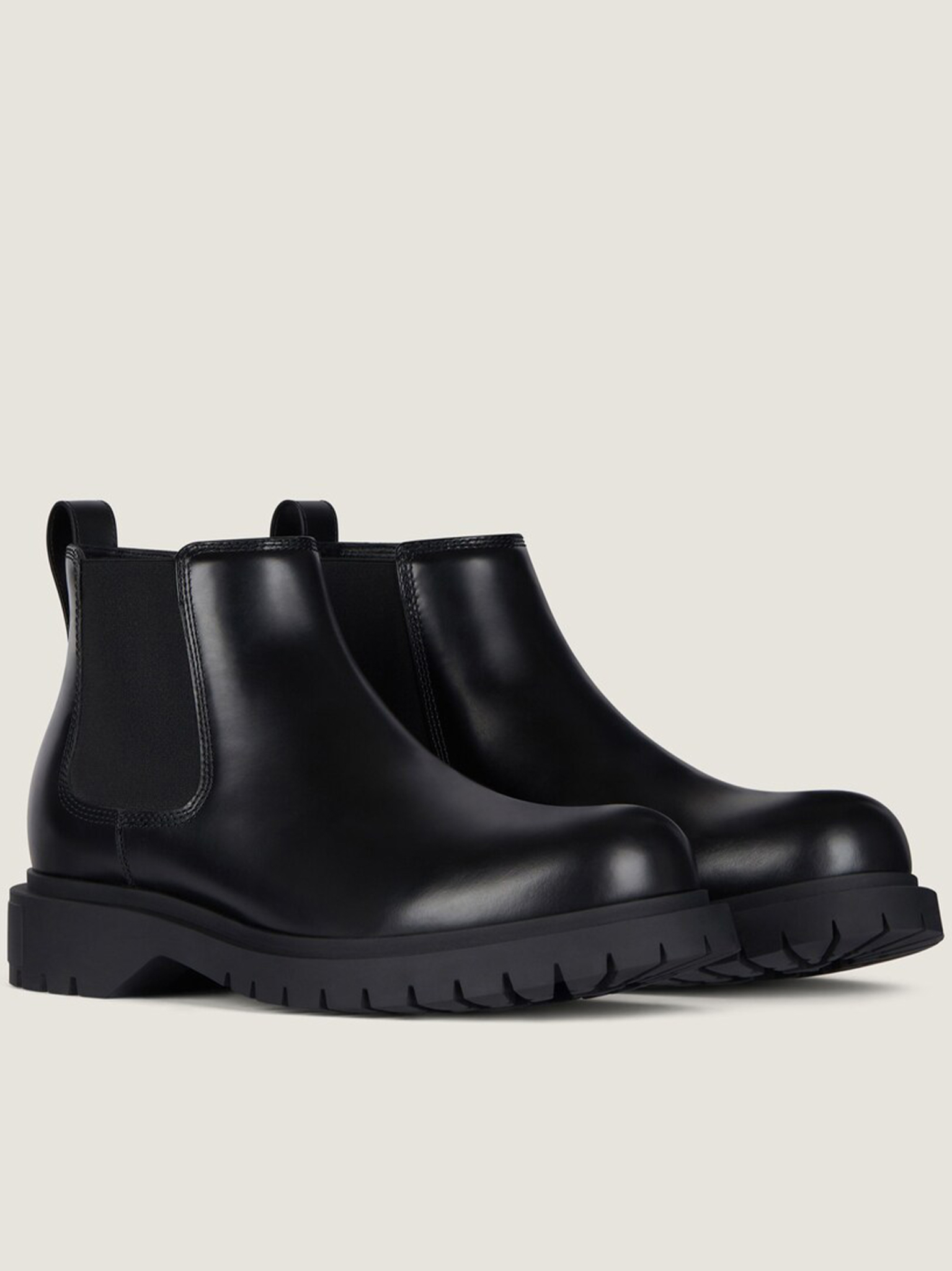 [Givenchy] Boots FW26 BH604WH1WC