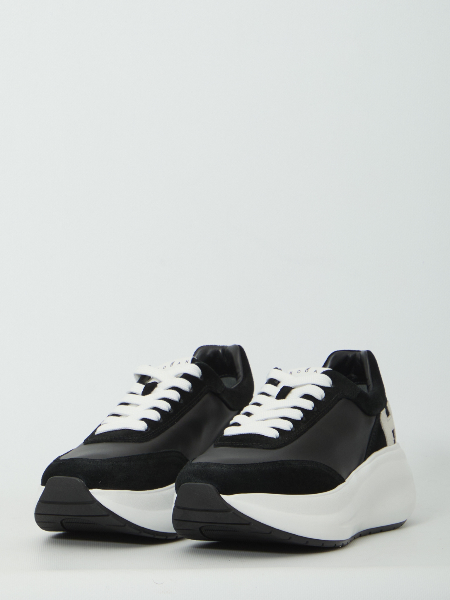 [Hogan] Sneakers FW26 HXW6960GG30_UHC_9999