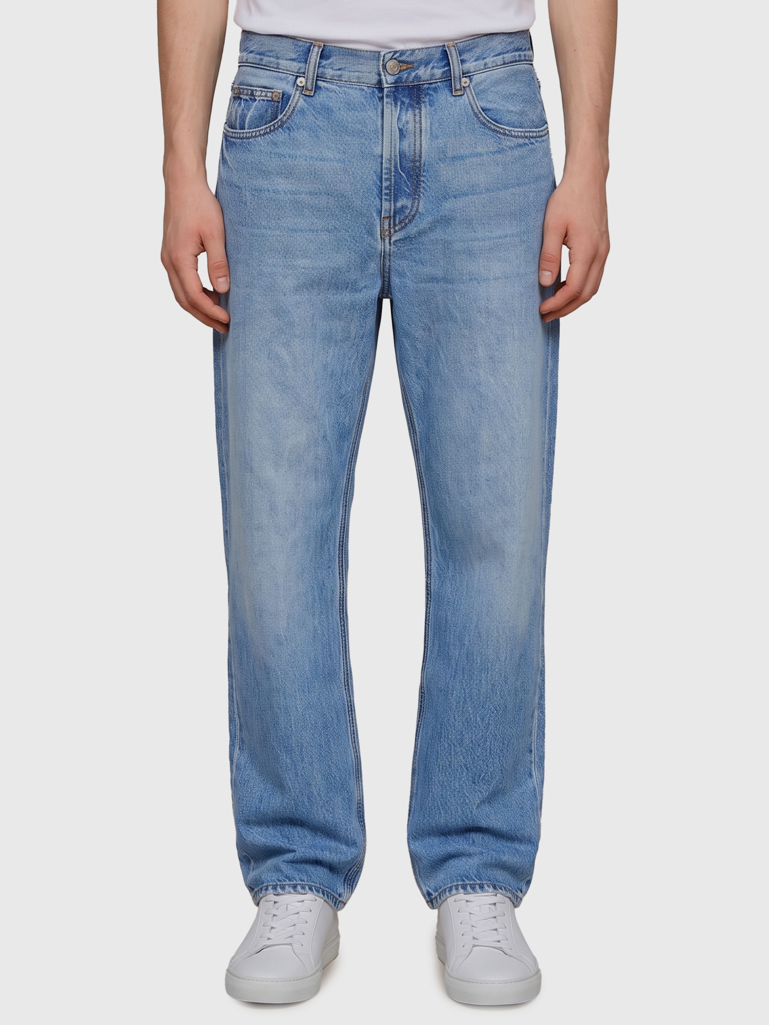 [JACQUEMUS] Jeans FW26 PAM00028A_D00038_33C
