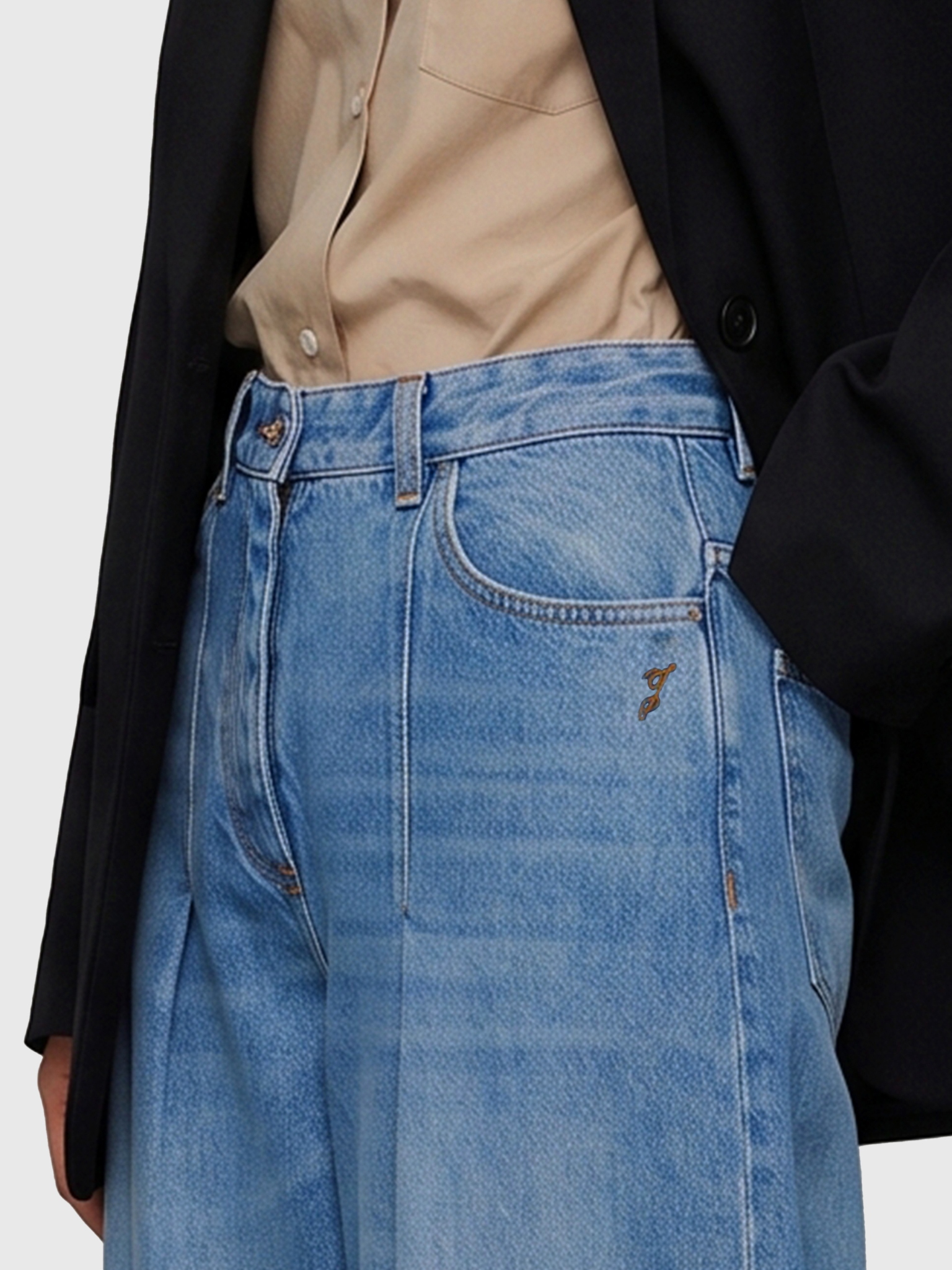 [JACQUEMUS] Jeans FW26 PAW00609_AD00038_33C